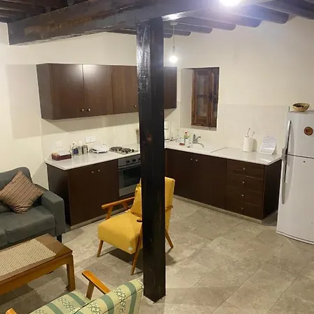 Cozy Brown House Nyaraló Limassol